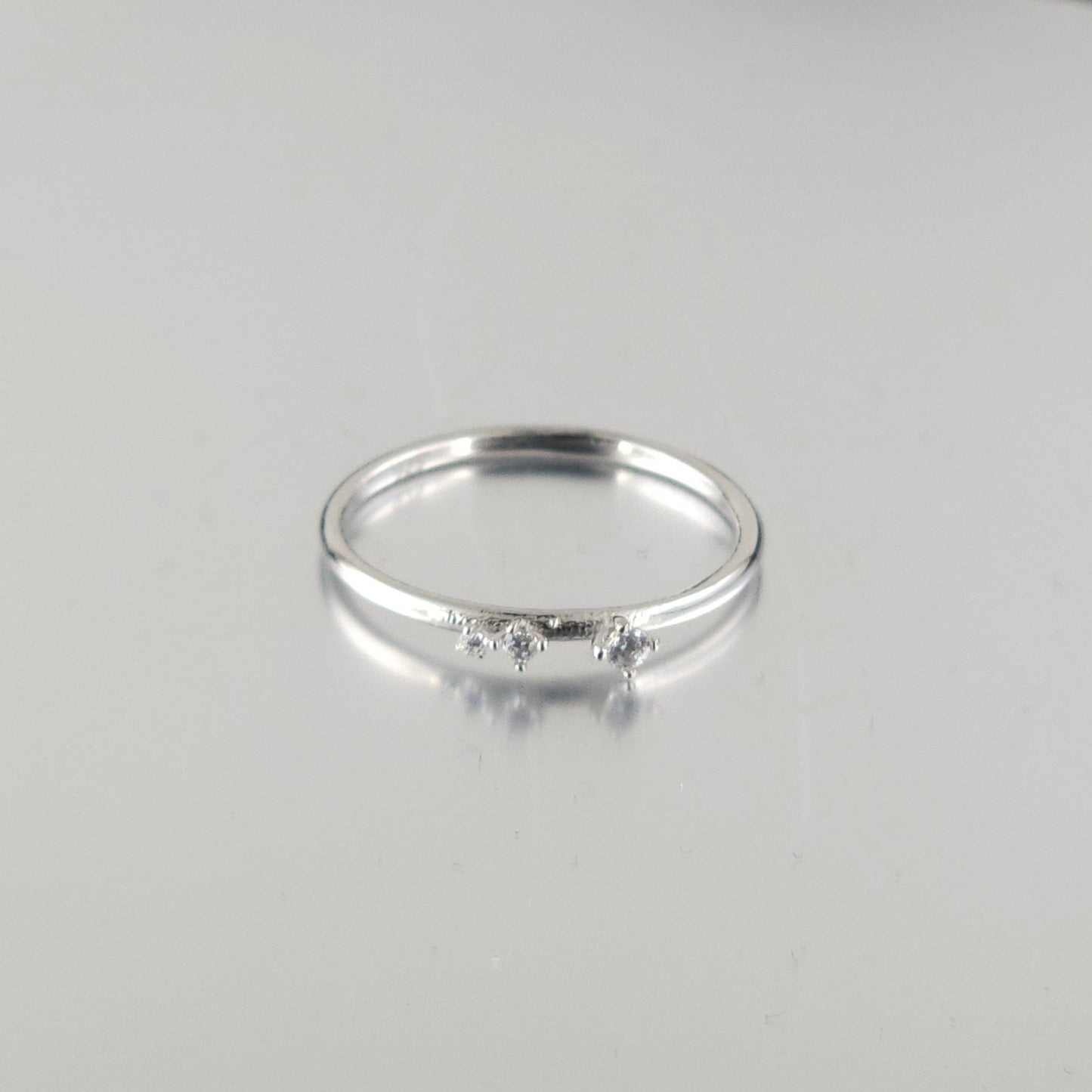 925 Sterling Silver Fashion Ring R11