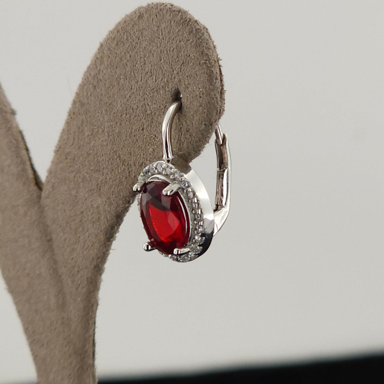 925 Sterling Silver Fashion Earring E14
