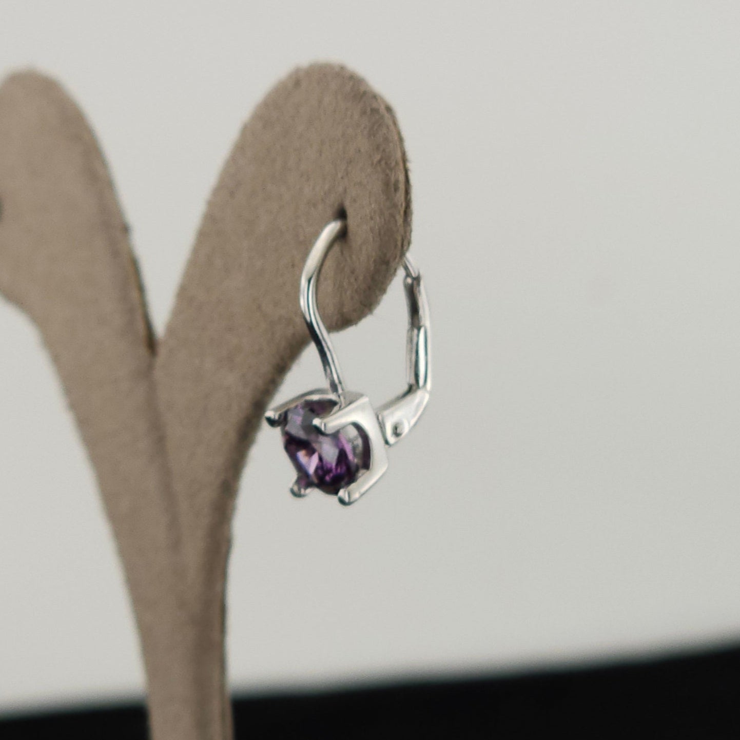 925 Sterling Silver Fashion Earring E15