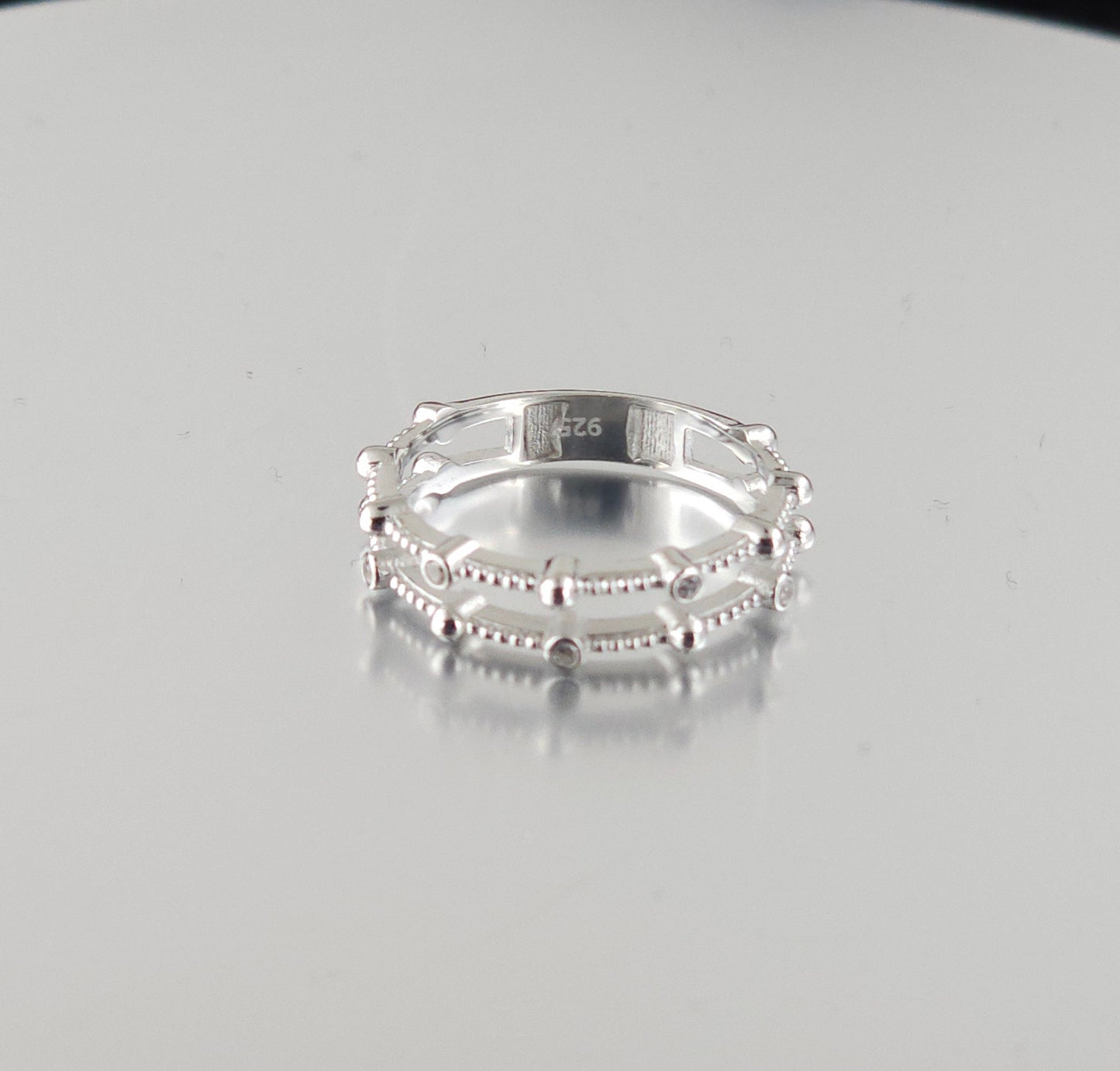 925 Sterling Silver Fashion Ring R22
