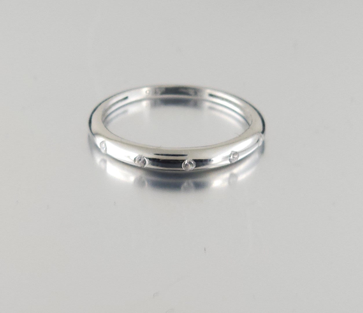 925 Sterling Silver Fashion Ring R36