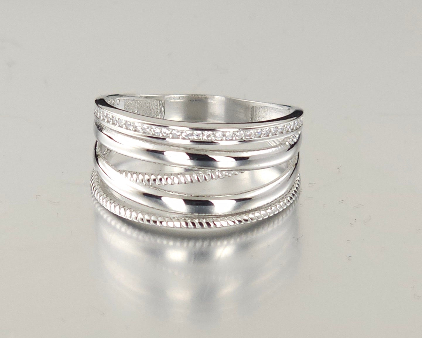 925 Sterling Silver Fashion Ring R66