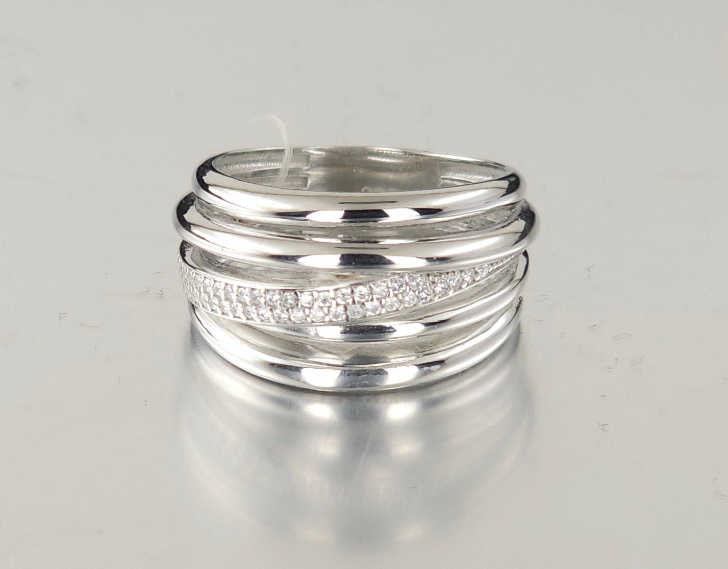 925 Sterling Silver Fashion Ring R67