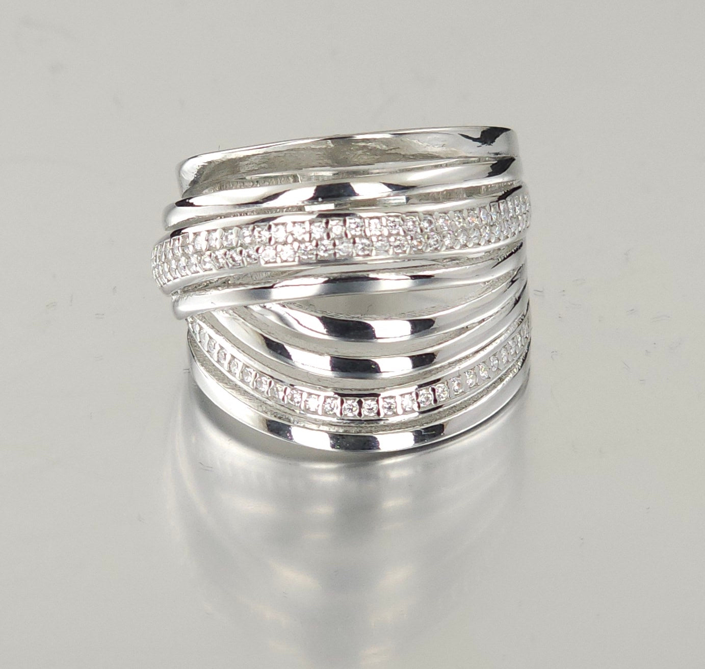925 Sterling Silver Fashion Ring R71