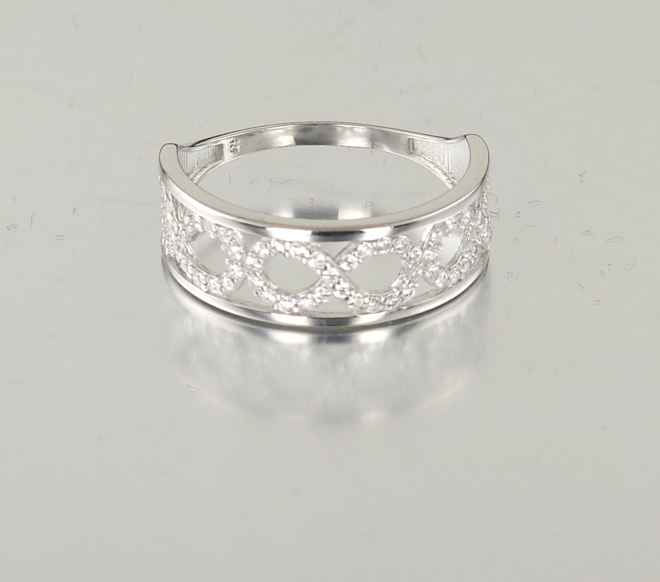 925 Sterling Silver Fashion Ring R72