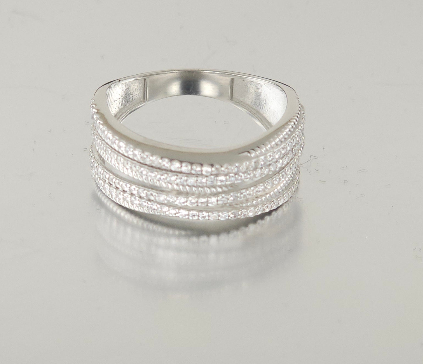 925 Sterling Silver Fashion Ring R76