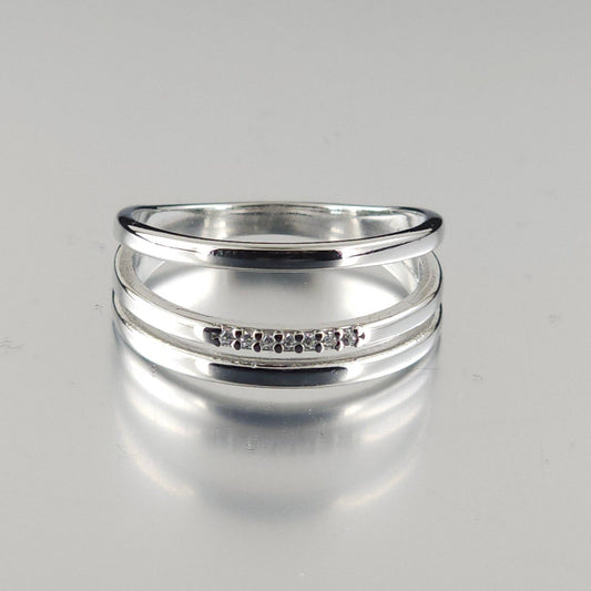 925 Sterling Silver Fashion Ring R-04