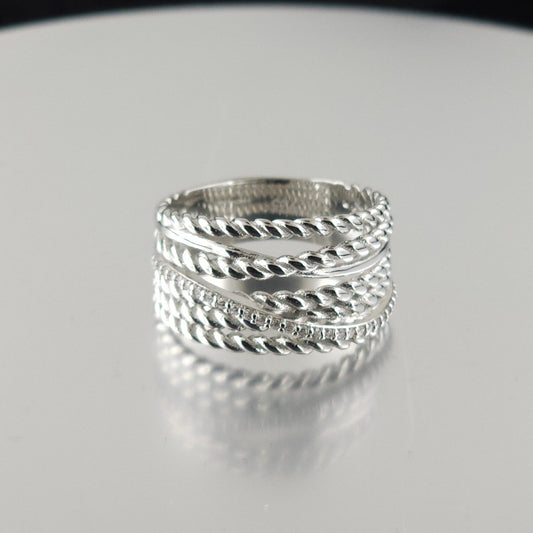 925 Sterling Silver Fashion Ring R8
