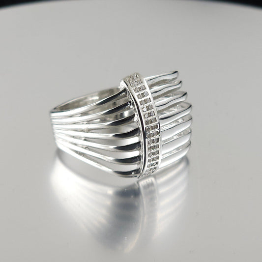 925 Sterling Silver Fashion Ring R10