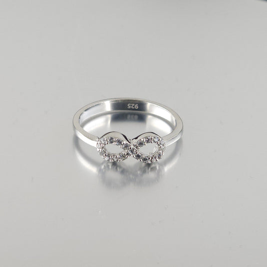 925 Sterling Silver Fashion Ring R16