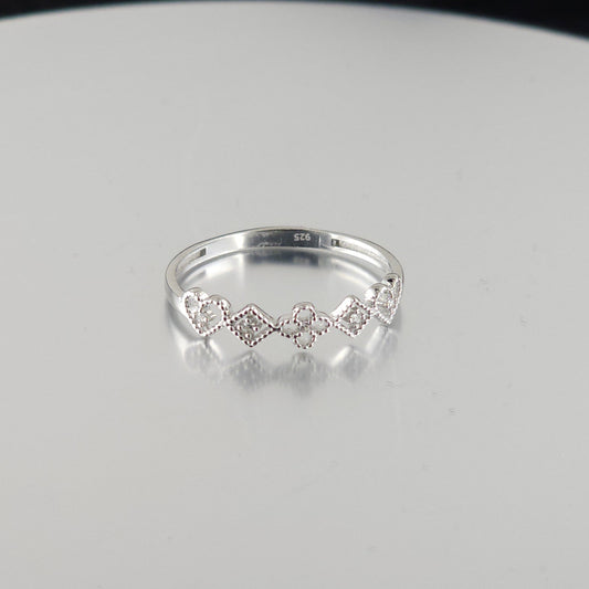 925 Sterling Silver Fashion Ring R18