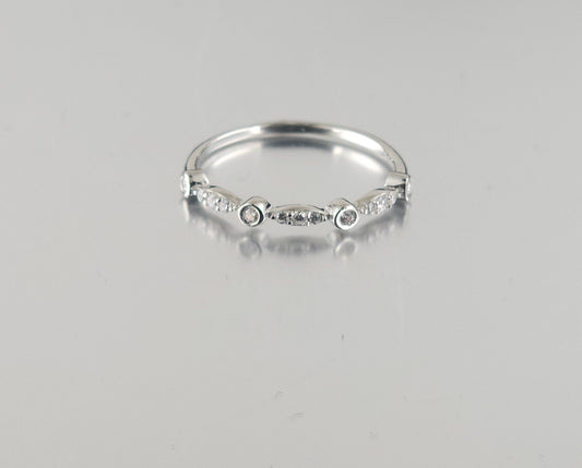 925 Sterling Silver Fashion Ring R35