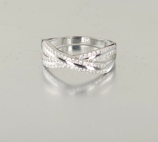 925 Sterling Silver Fashion Ring R73