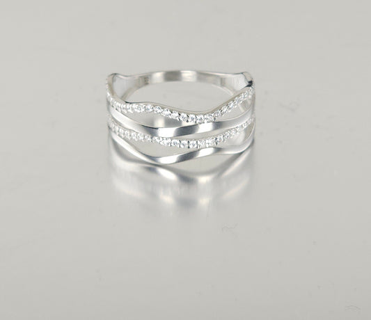 925 Sterling Silver Fashion Ring R81