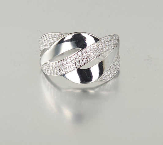 925 Sterling Silver Fashion Ring R87